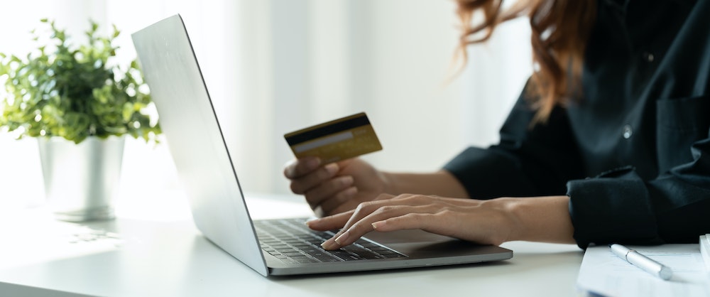 Gérer efficacement les virements bancaires récurrents grâce à Carte Virtualis