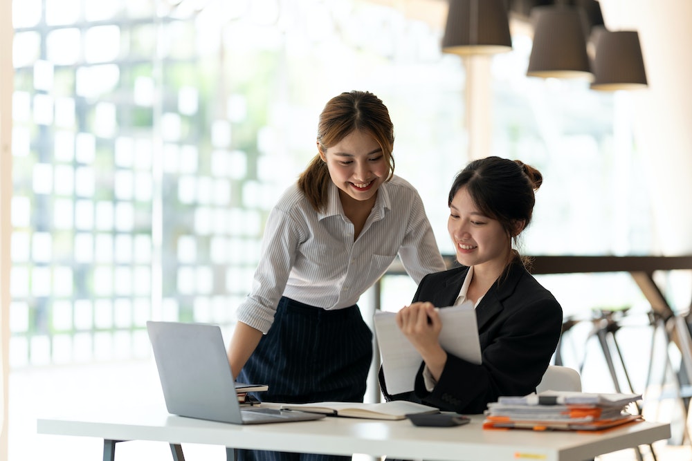Cumuler les statuts de salarié et de micro-entrepreneur : un guide pour concilier deux activités professionnelles